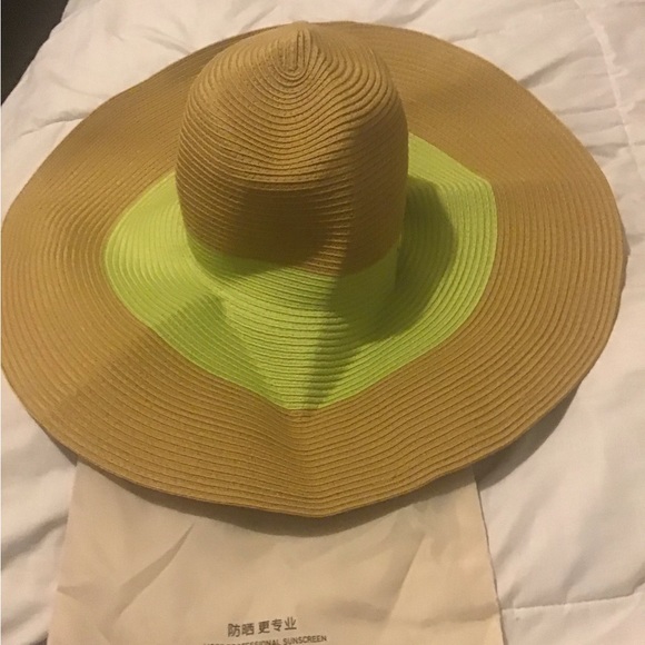 Oh Sunny 5.5 inches wide brim floppy foldable roll up straw hat NWT - Picture 5 of 14